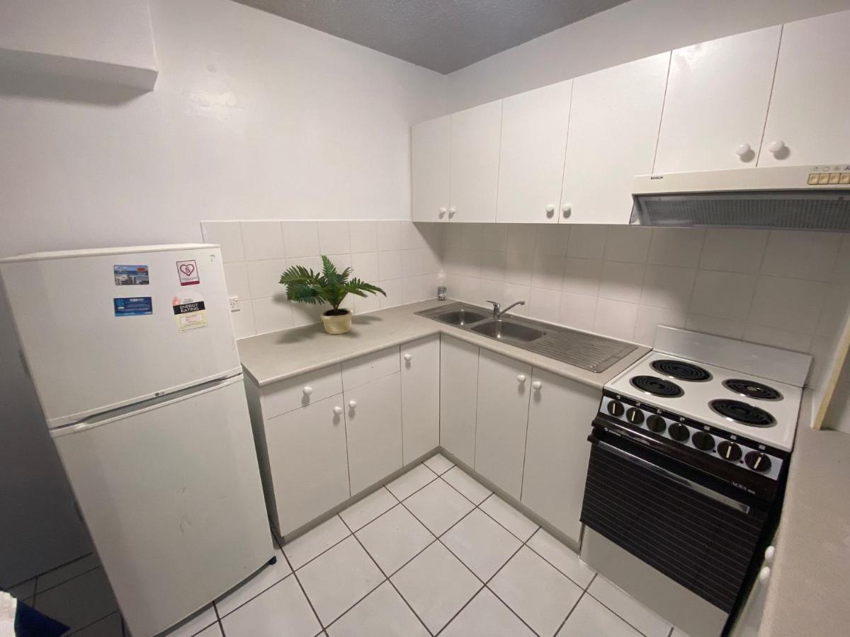 Surfers Holiday Apartments Gold Coast Exterior photo
